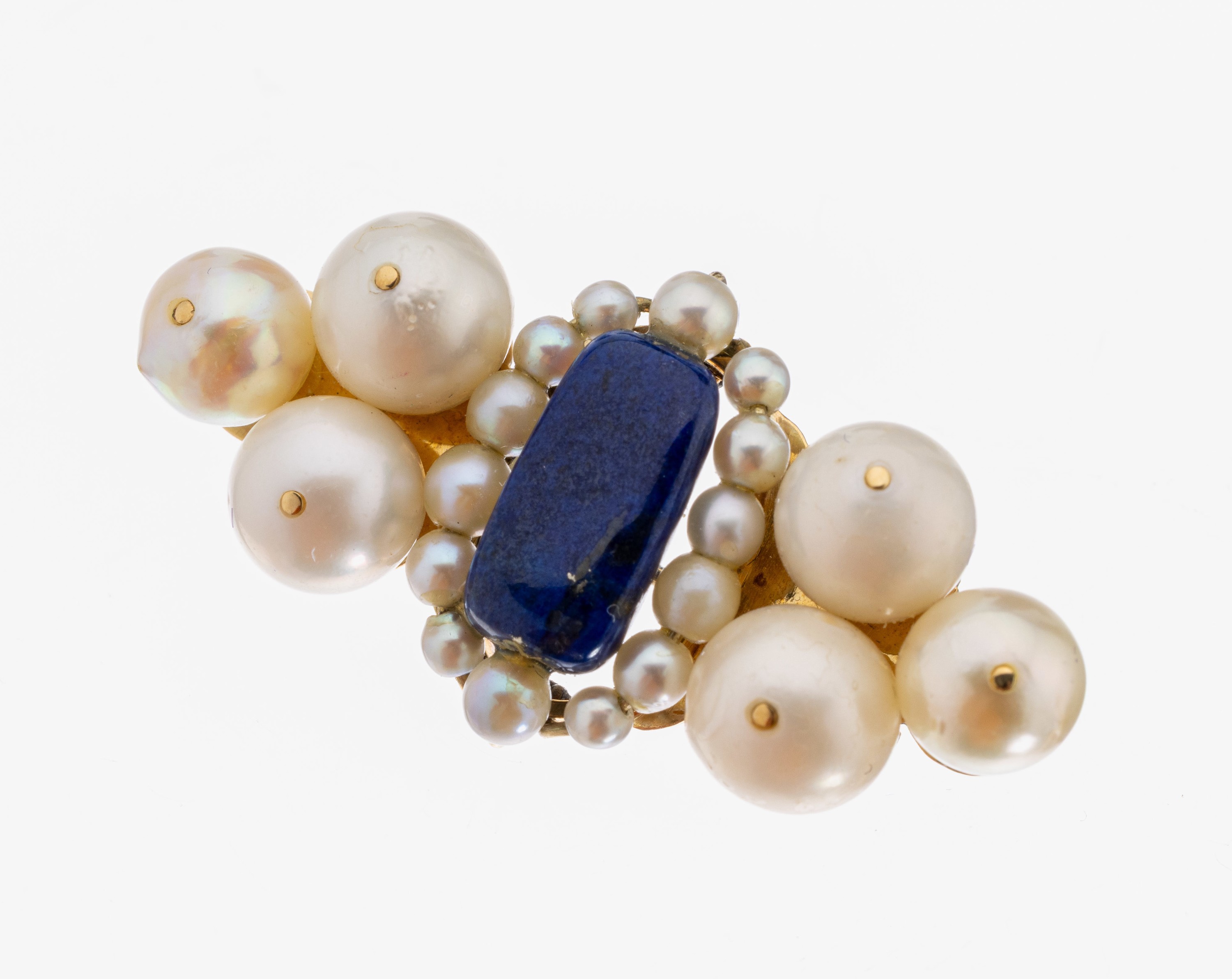 14 kt Gold Lapislazuli-Perl-Brosche, GG 585/000, mittig polierter Lapislazuli umgeben von kleinem Perlkranz, Seiten mit 6 Zuchtperleauf Goldplatte ...