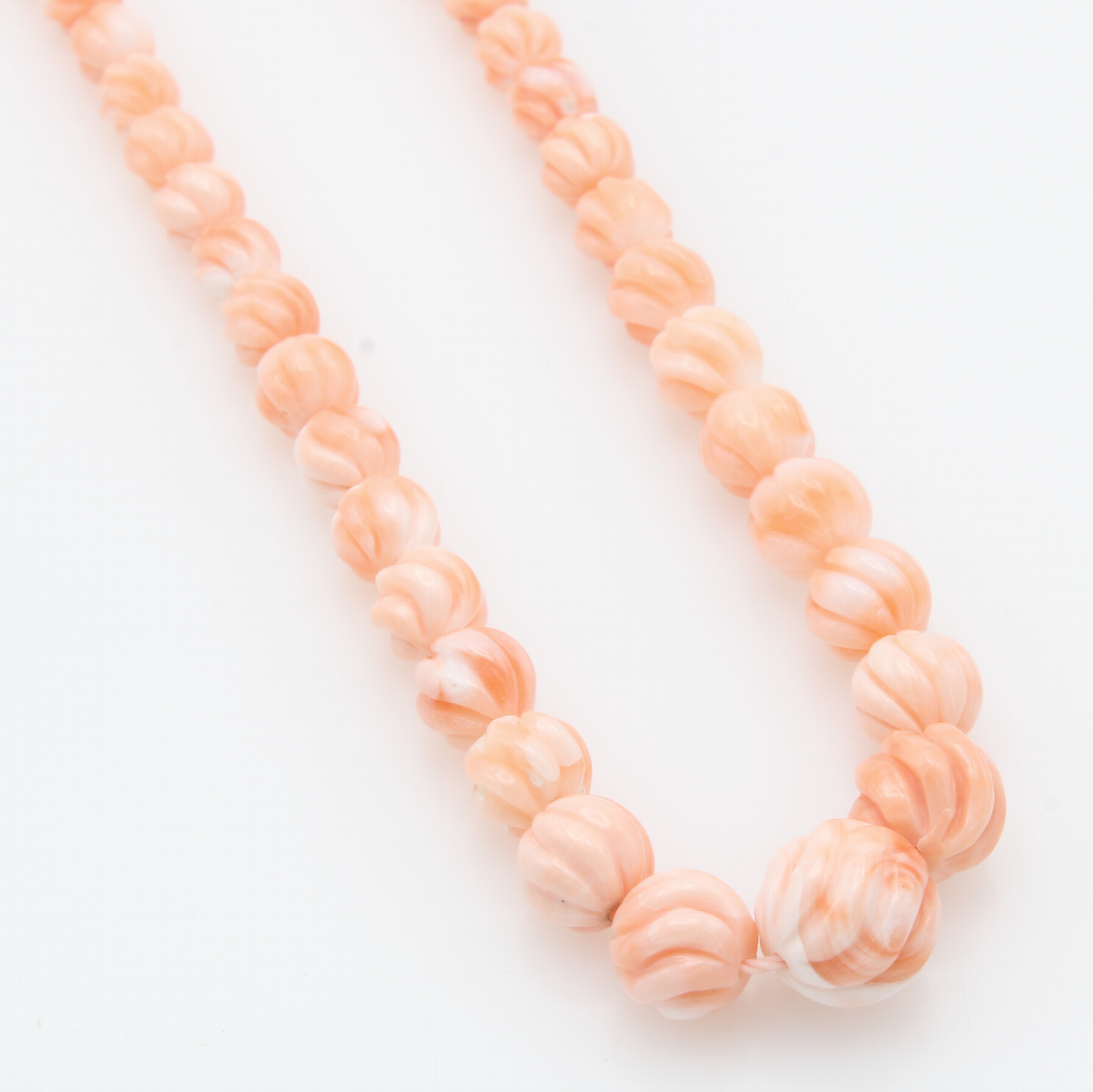 Image 26966895 - Korallenkette, Karabinerschl. verg., geriefte Korallkugeln im Verlauf v. 5-10 mm, ...