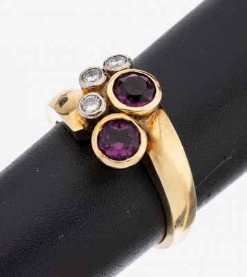 Image 26966841 - 14 kt Gold Brillant-Ring, GG 585/000, Meistermarke WK, 2 rundfacett. lilafarbene ...
