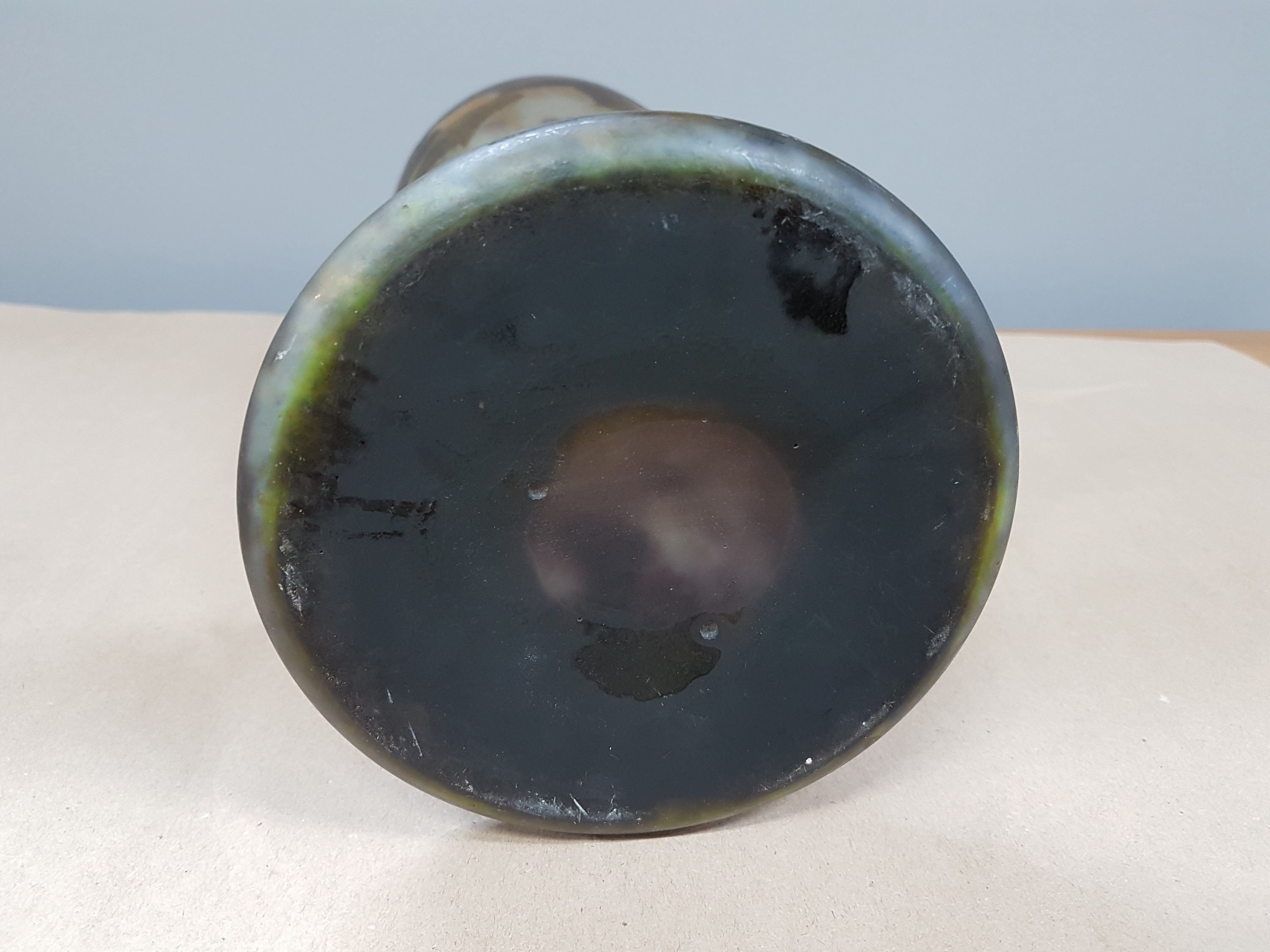 Detail i: Sehr große Doppelhenkelvase, "Peuplier", Daum Fréres, Nancy, um 1910, amphorenförmige Vase mit zwei aufgesetzten Henkeln, leicht ...