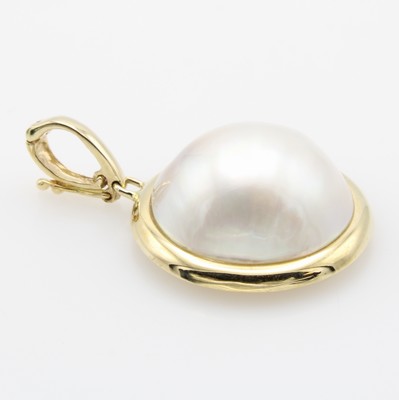 26966923a - Clipanhänger mit Mabeperle, GG 585/000, weiße Perle in glatter Fassung ca. 15 mm ...