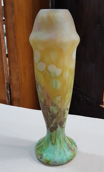 26966956a - Große Jugendstilvase, Daum Nancy, um 1903, Dekor Silberblatt (Lunaria), Schichtglas mit ...