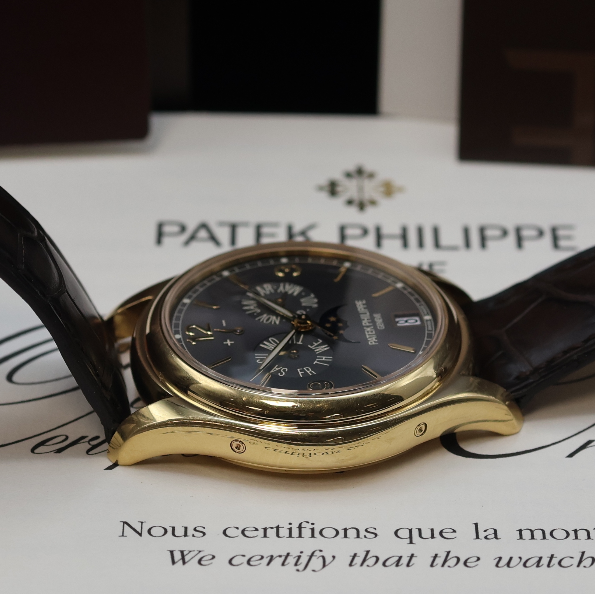 Detail f: PATEK PHILIPPE hochfeiner und seltener, astronomischer Jahreskalender in GG 750/000 Referenz 5146J-010, Automatik, beids. vergl., Boden verschr., ...