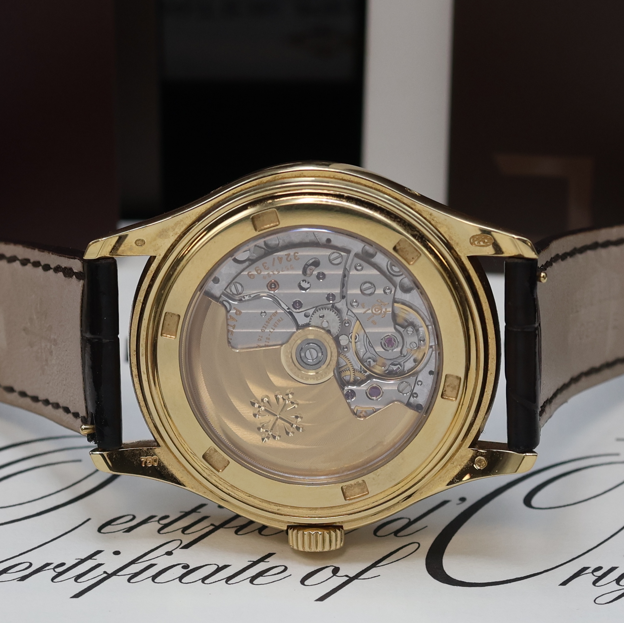Detail h: PATEK PHILIPPE hochfeiner und seltener, astronomischer Jahreskalender in GG 750/000 Referenz 5146J-010, Automatik, beids. vergl., Boden verschr., ...