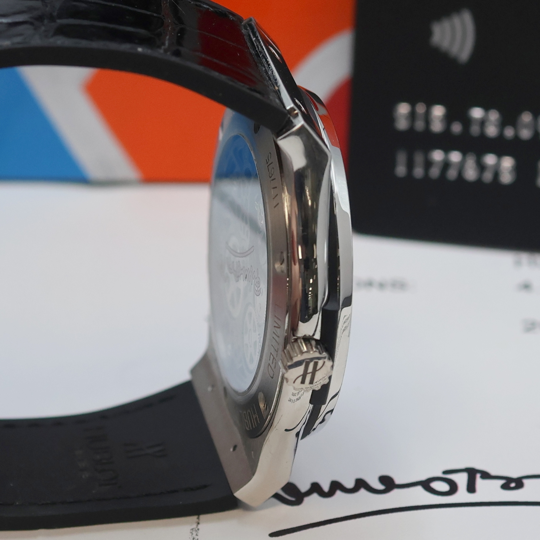 Detail c: HUBLOT extrem seltene, auf 30 Stück limitierte Platin Herrenarmbanduhr Classic Fusion Enamel Britto Referenz 515.TS.0910.LR, Handaufzug, Schweiz um ...