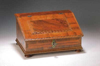 Image 26967555 - Barockes Kästchen-/Schreibschatulle, deutsch, um 1760, Nussbaumfurnier mit, ...