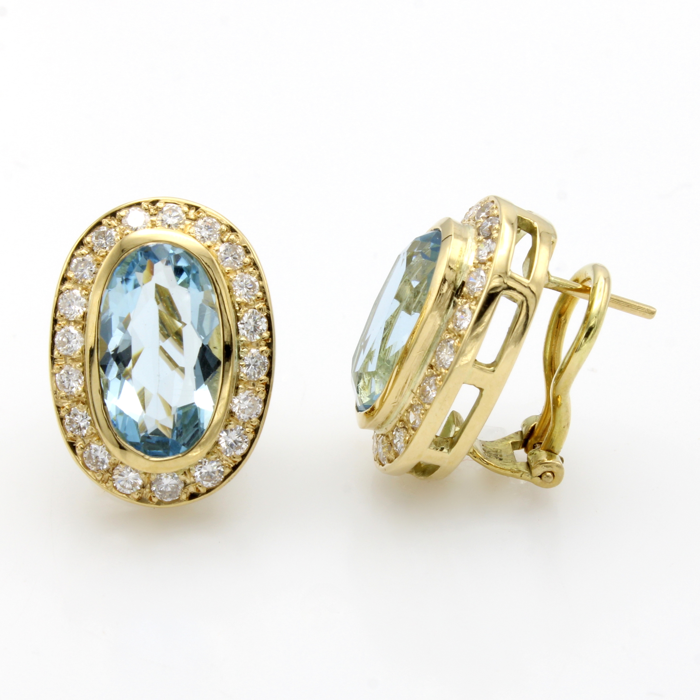 Image 26967649 - Paar Ohrstecker mit Aquamarinen, GG 585/000, 2 ovale Aquam. zus. ca. 5.61 ct umfasst v. ...