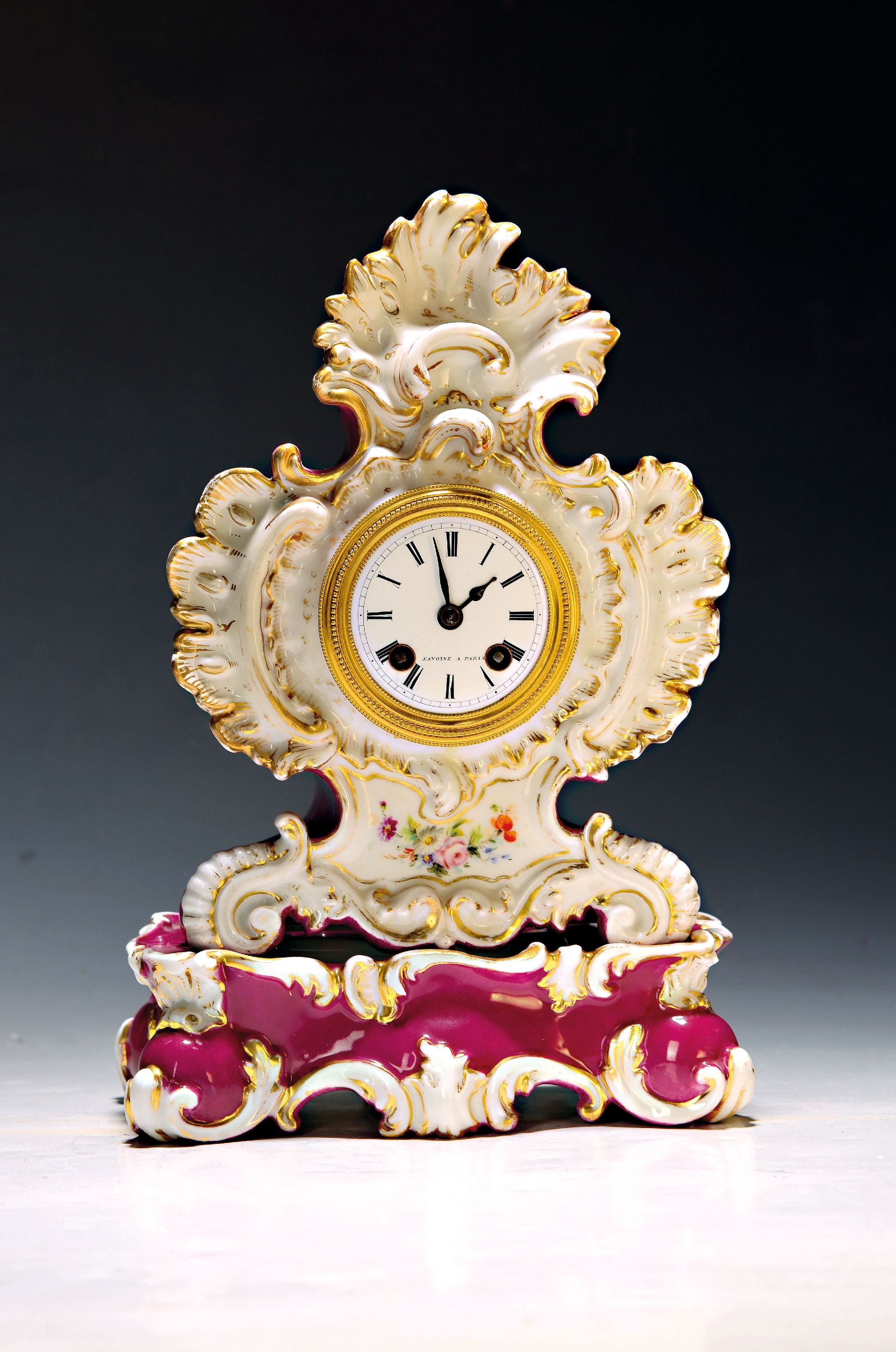 Image 26967684 - Porzellanuhr mit Postament, Frankreich um 1850/60, verziertes Porzellan in Rokoko-Form, ...