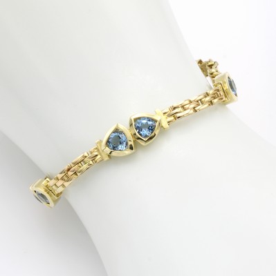 26967652a - Backsteinarmband mit Aquamarinen, GG 585/000, 10 Aquam. in dreieckigen Fassungen zus. ...