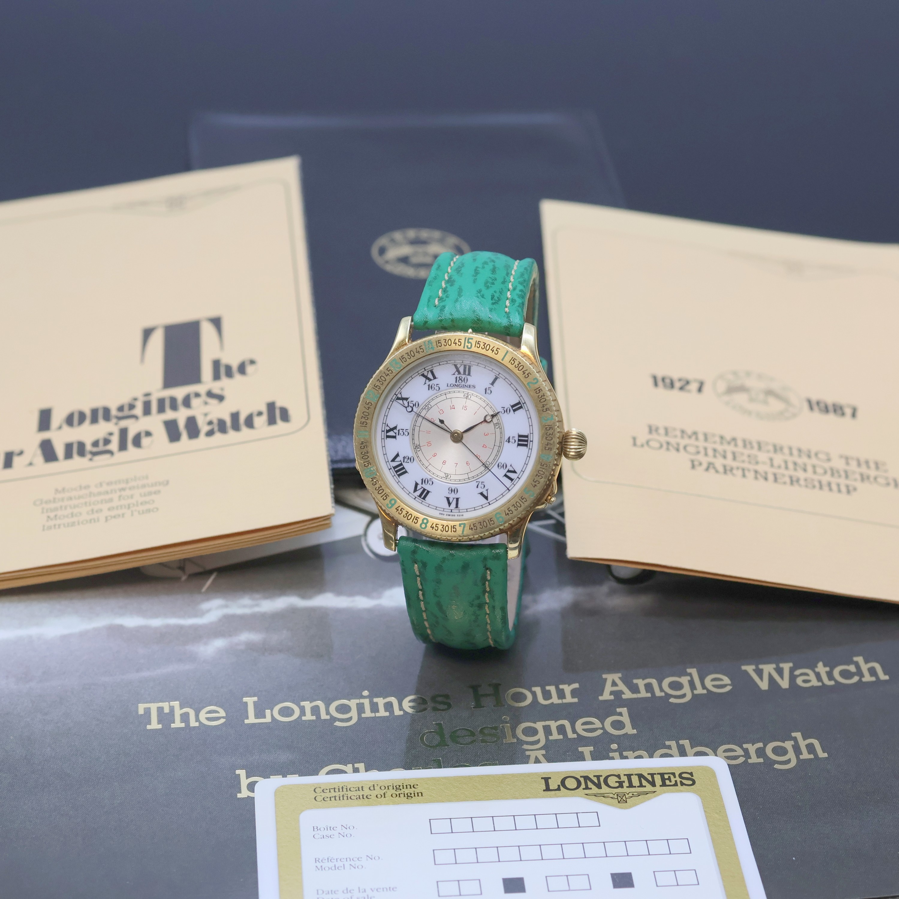 LONGINES Lindbergh Stundenwinkelarmbanduhr in GG 750/000, Schweiz um 1995, Automatik, Scharniergeh. Referenz 989.5216 über Drücker b. 4 zu öffnen, ...