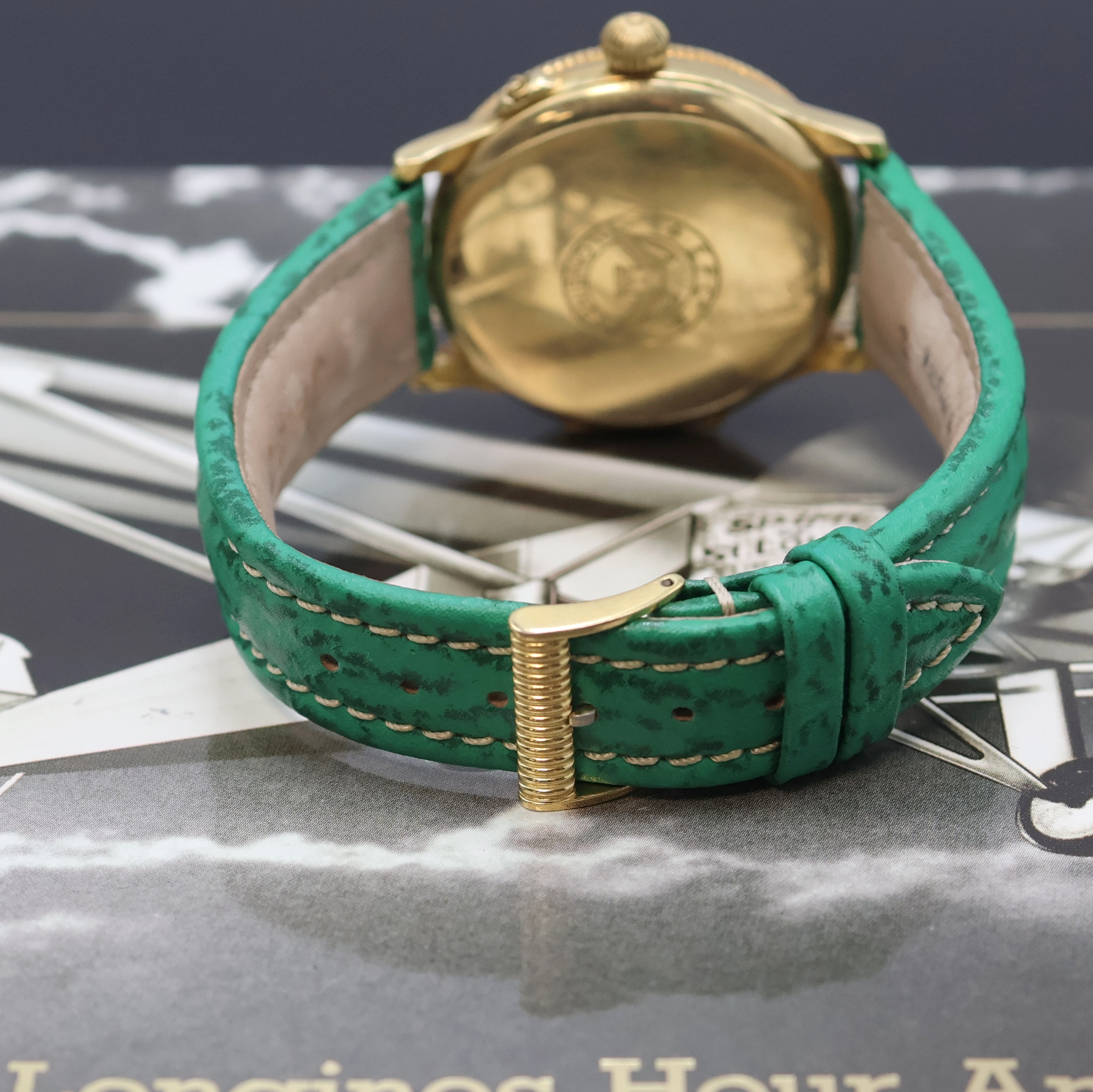 Detail b: LONGINES Lindbergh Stundenwinkelarmbanduhr in GG 750/000, Schweiz um 1995, Automatik, Scharniergeh. Referenz 989.5216 über Drücker b. 4 zu öffnen, ...