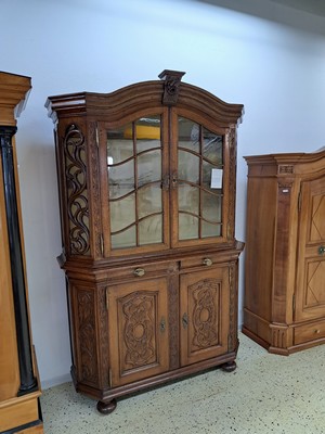 26967727a - Aufsatzvitrine, Bergisches Land, um 1740/50, Eiche massiv, abgeschrägte Kanten in ...