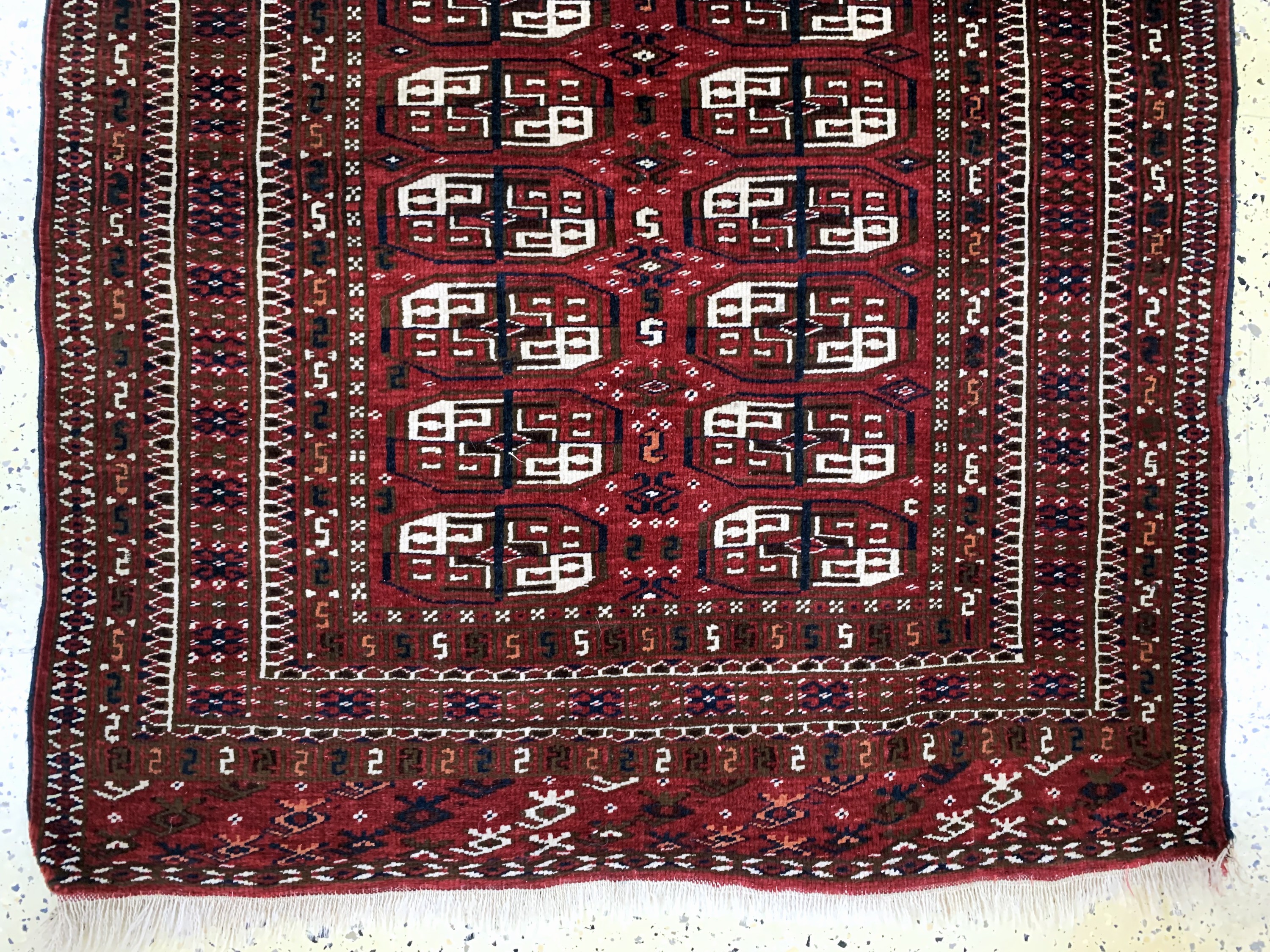 Detail b: Yomud alt, Turkmenistan, Anfang 20.Jhd, Wolle auf Wolle, ca. 150 x 110 cm, EHZ: 2
