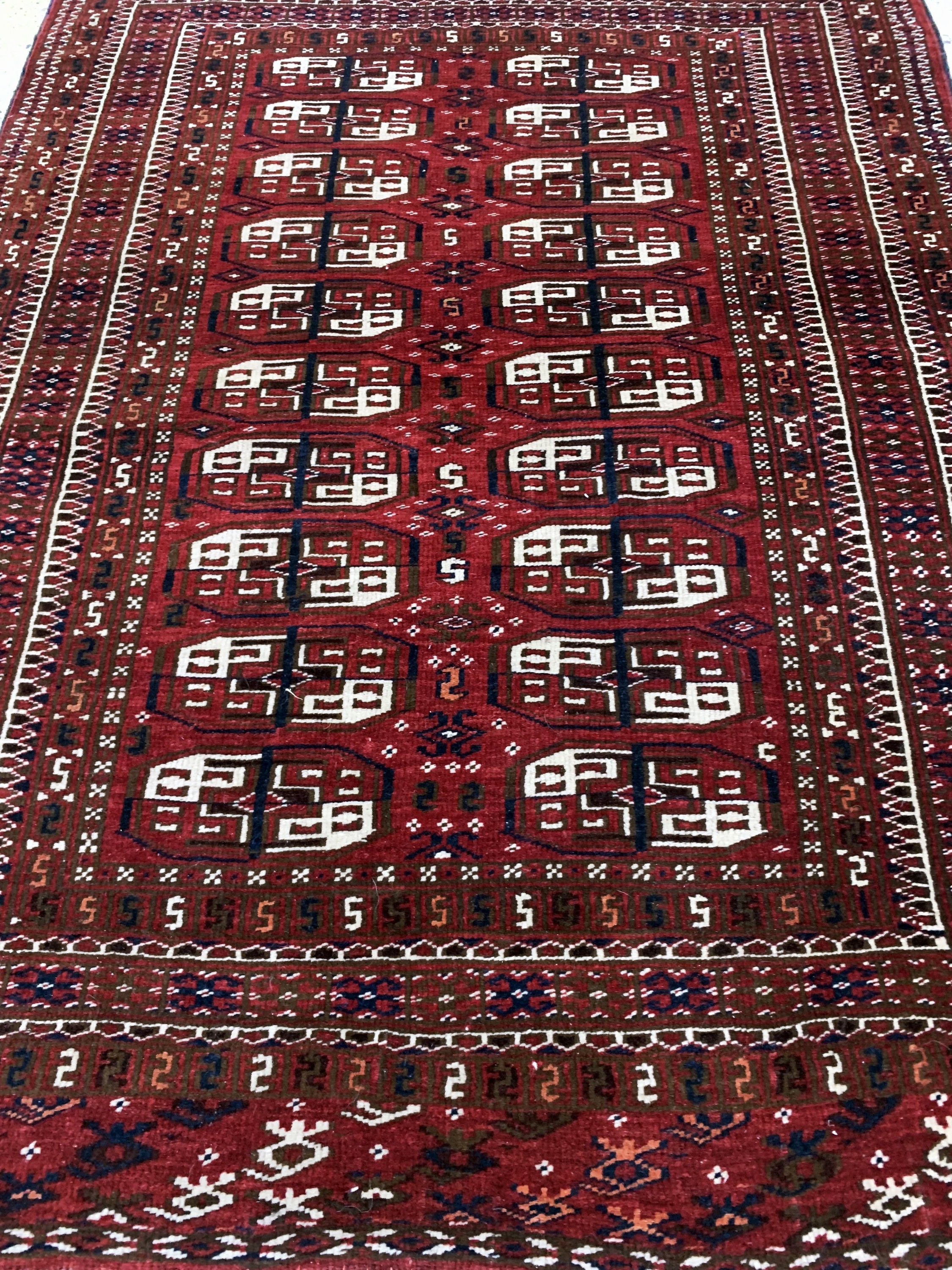 Detail c: Yomud alt, Turkmenistan, Anfang 20.Jhd, Wolle auf Wolle, ca. 150 x 110 cm, EHZ: 2