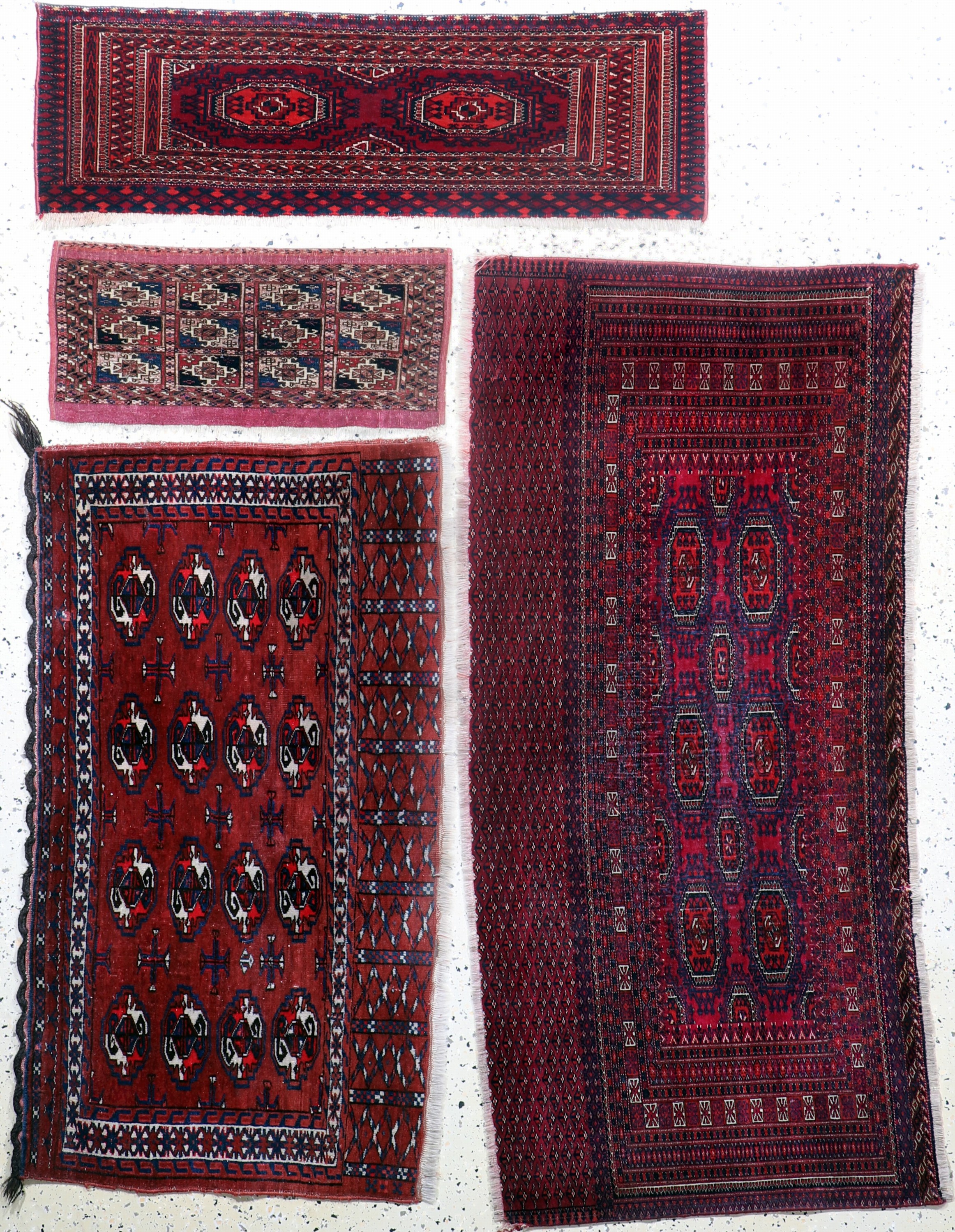 4 Lots Tschowal & Torba, Turkmenistan, um 1900, Wolle auf Wolle, ca. 160 x 72 cm, ca. 112 x 35 cm, ca. 115 x 40 cm, ca. 100 x 70 cm, EHZ: 2-3