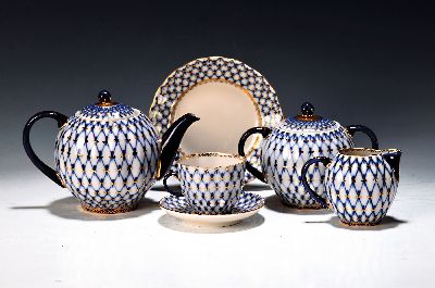 Image 26967821 - Teeservice Kobaltnetz, Lomonossov, St. Petersburg, Entw. Seraphina Jakolewa, Porzellan, ...