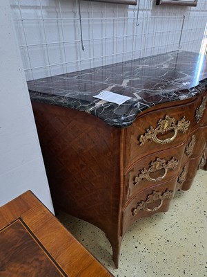 26967966k - Kommode, Louis XIV, Frankreich, um 1900, Mahagonifurnier, dreischübiger Korpus, mit ...