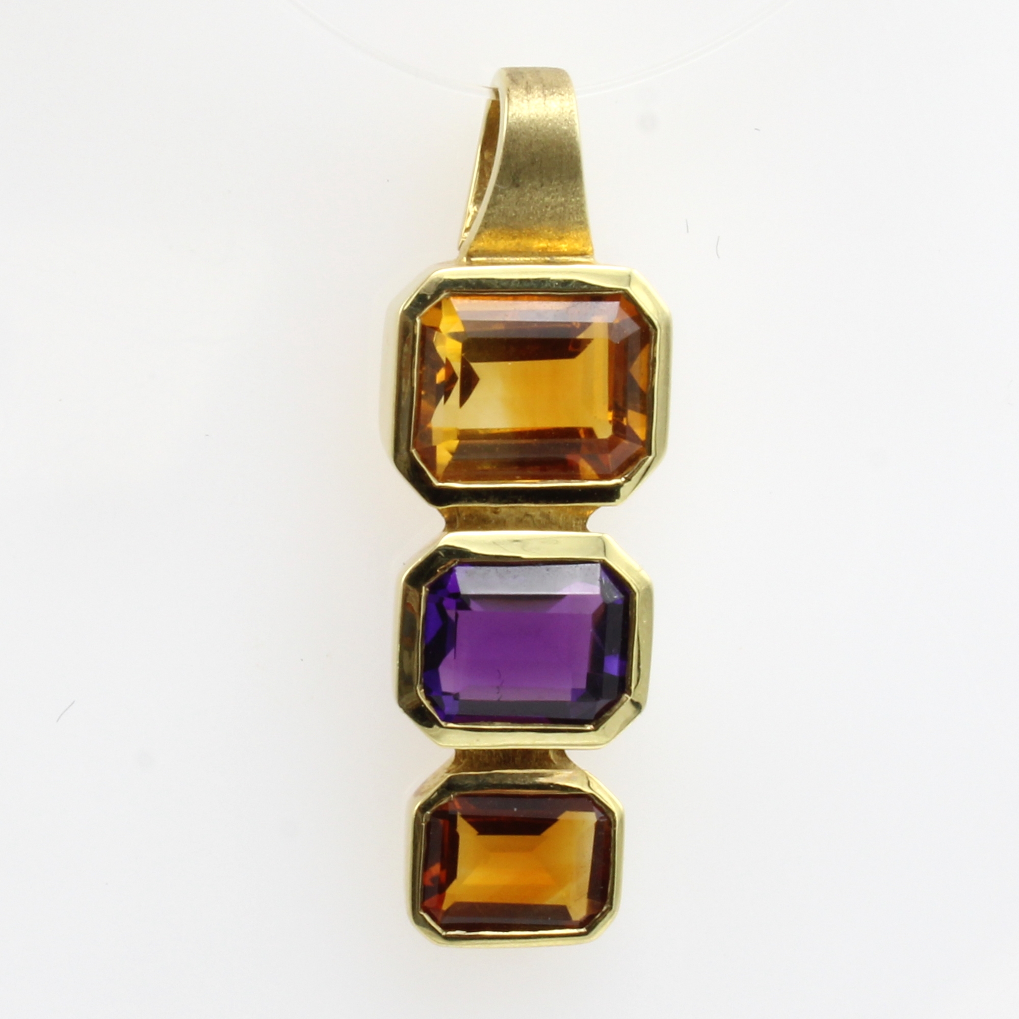 Image 26968357 - Anhänger mit Farbsteinen, GG 585/000, z.T. matt., Amethyst ca. 2.2 ct, 2 Citrine zus. ...