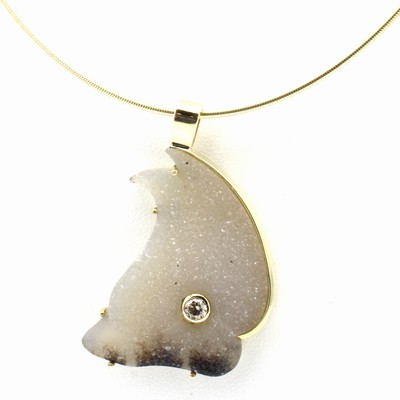 Image Anhänger mit Achat und Brillant an Omegareif, GG 585/000, Brill. ca. 0.15 ct ...