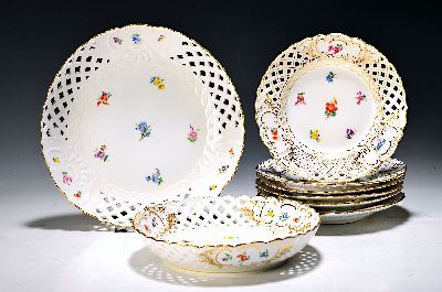 Image 26968611 - 2 Schalen und 6 Teller, Meissen, um 1924-33 und später, 1. Wahl, Ränder in ...