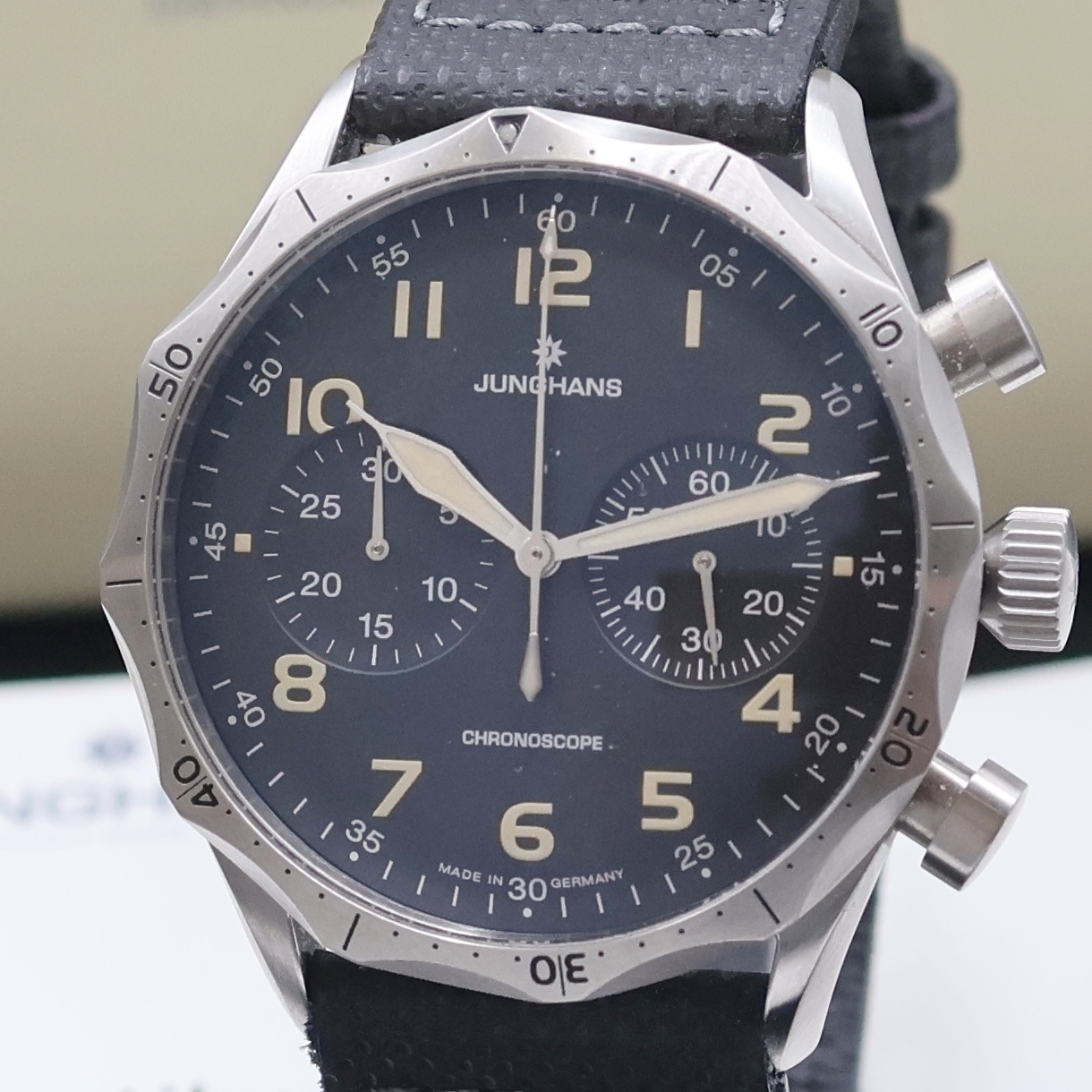 Detail a: JUNGHANS Chronoscope Herrenchronograph Referenz 027/3591.00, Deutschland verk. lt. beil. Pap. 06/2023, Automatik, Edelstahlgeh. inkl. Kautschukband ...