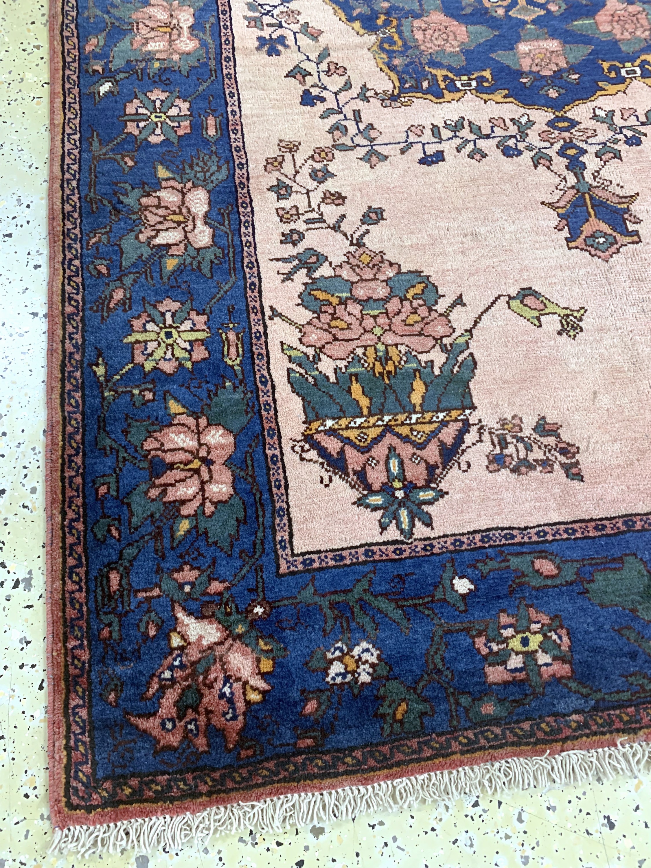 Detail e: Bachtiar alt, Persien, Anfang 20.Jhd, Wolleauf Baumwolle, ca. 205 x 154 cm, gereinigt, EHZ: 2-3, (restauriert)