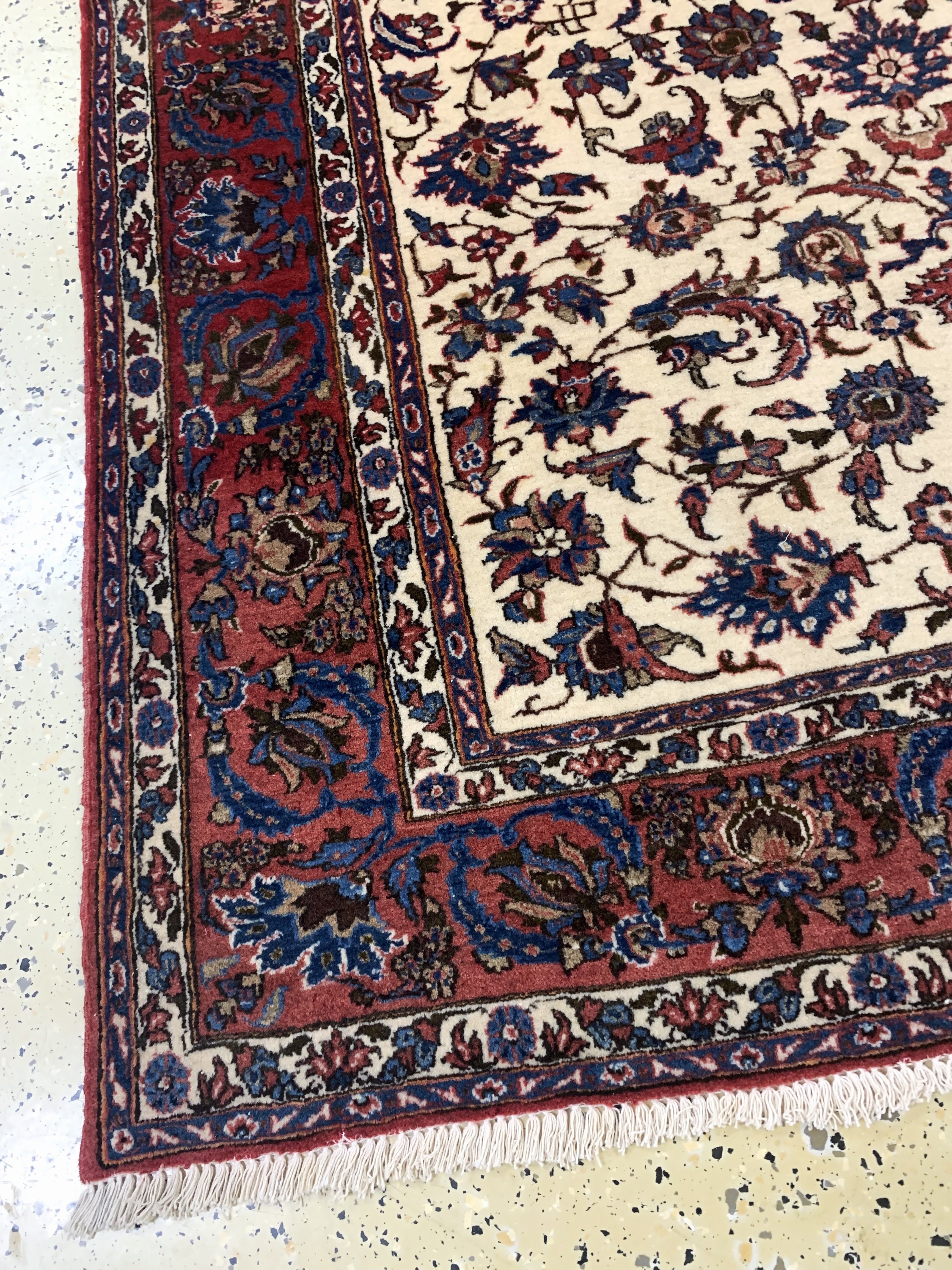 Detail b: Esfahan alt, Persien, Anfang 20.Jhd, Korkwolle auf Baumwolle, ca. 205 x 148 cm, gereinigt, EHZ: 2, (kleiner restaurierung)