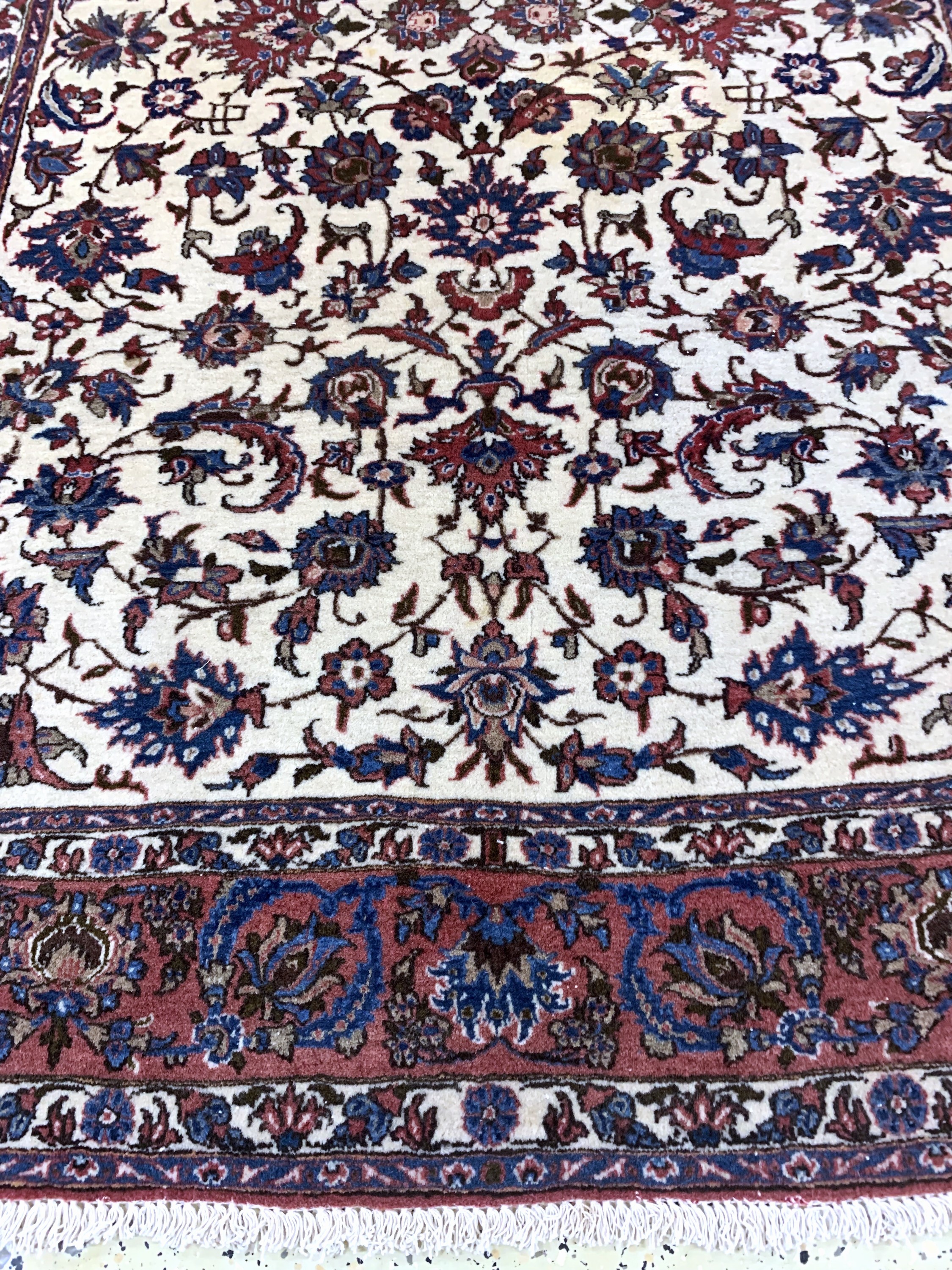 Detail c: Esfahan alt, Persien, Anfang 20.Jhd, Korkwolle auf Baumwolle, ca. 205 x 148 cm, gereinigt, EHZ: 2, (kleiner restaurierung)