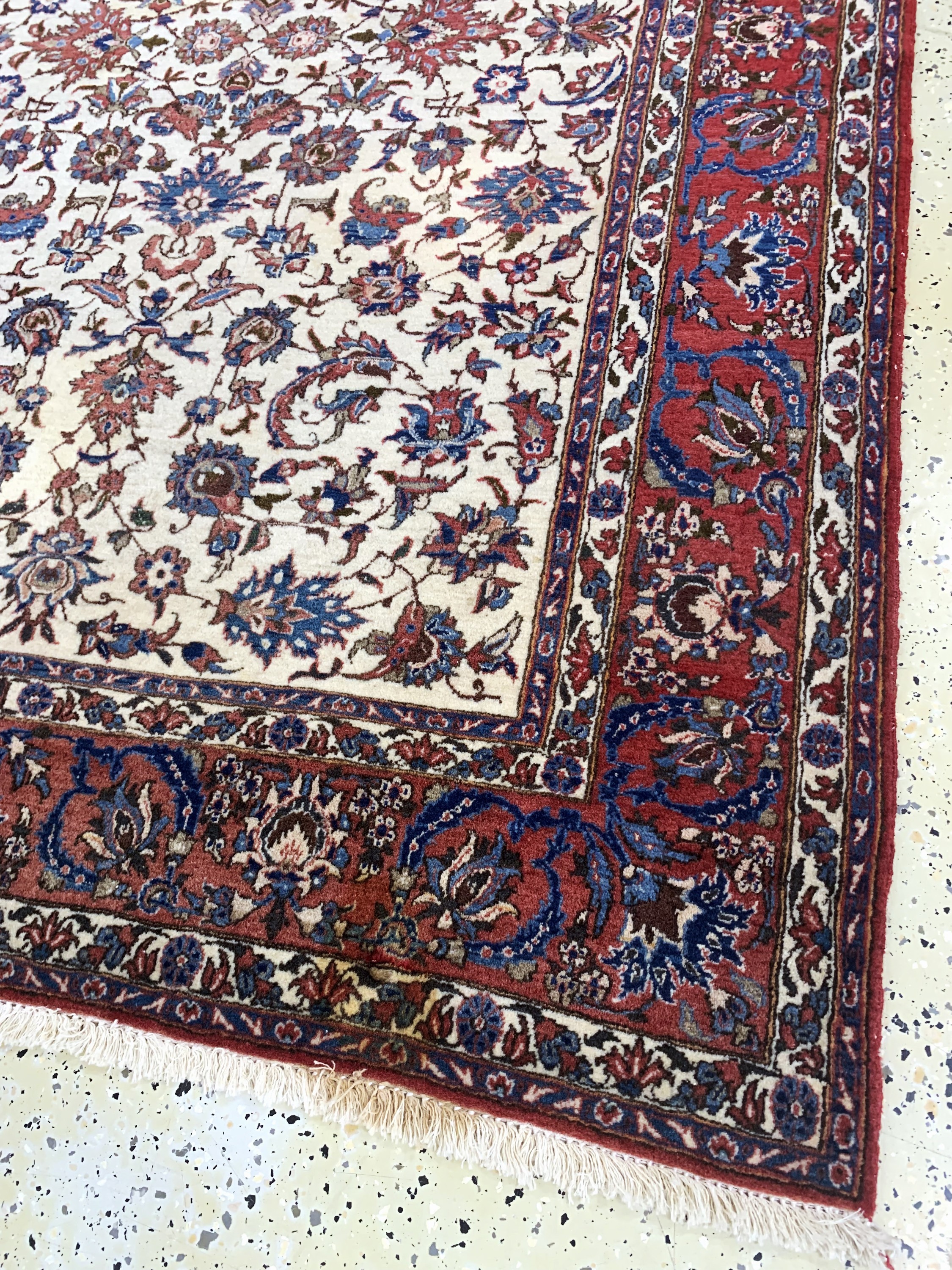 Detail d: Esfahan alt, Persien, Anfang 20.Jhd, Korkwolle auf Baumwolle, ca. 205 x 148 cm, gereinigt, EHZ: 2, (kleiner restaurierung)