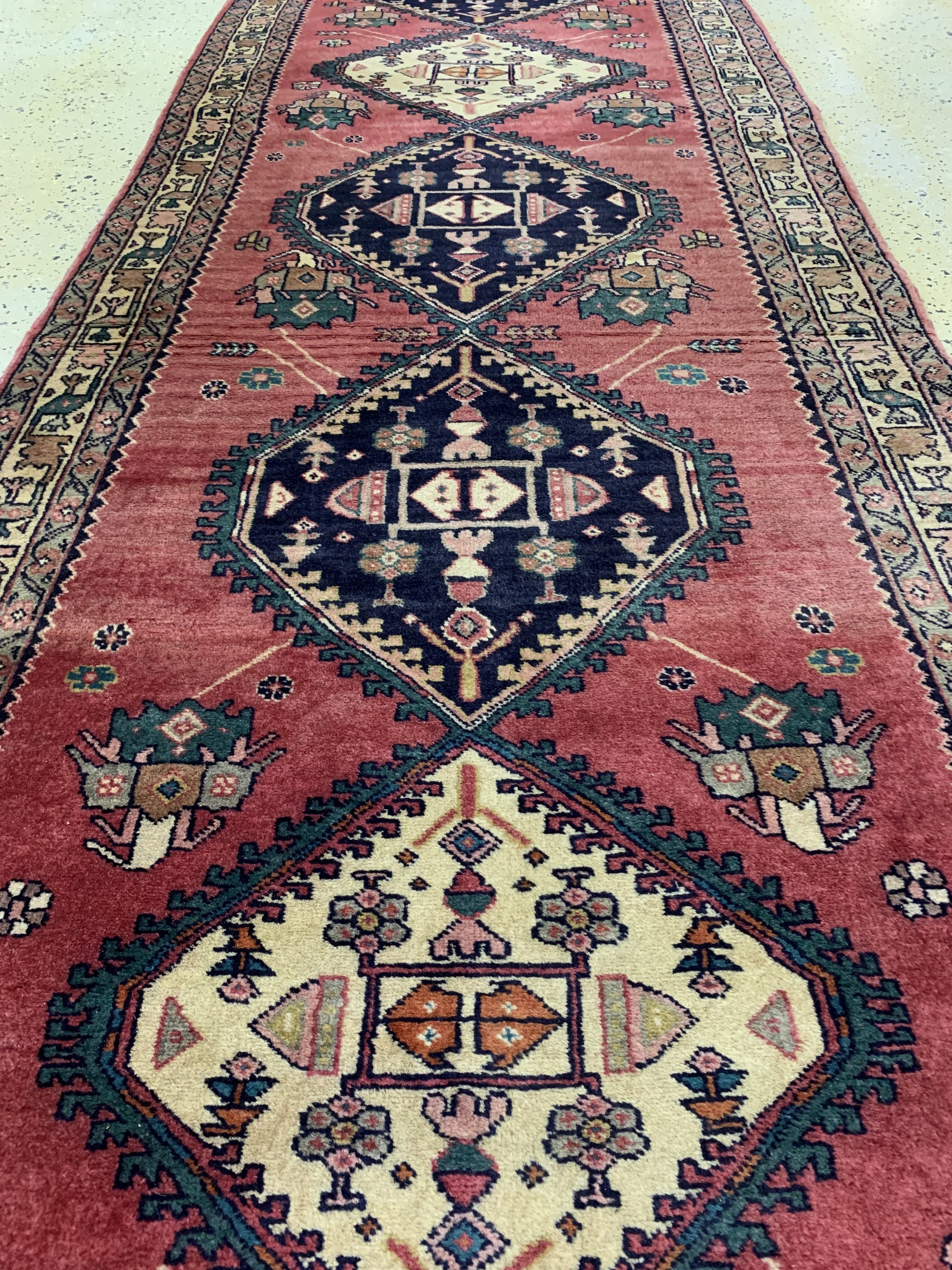 Detail d: Meschgin alt, Persien, Mitte 20.Jhd, Wolle auf Baumwolle, ca. 390 x 110 cm, gereinigt, EHZ: 2