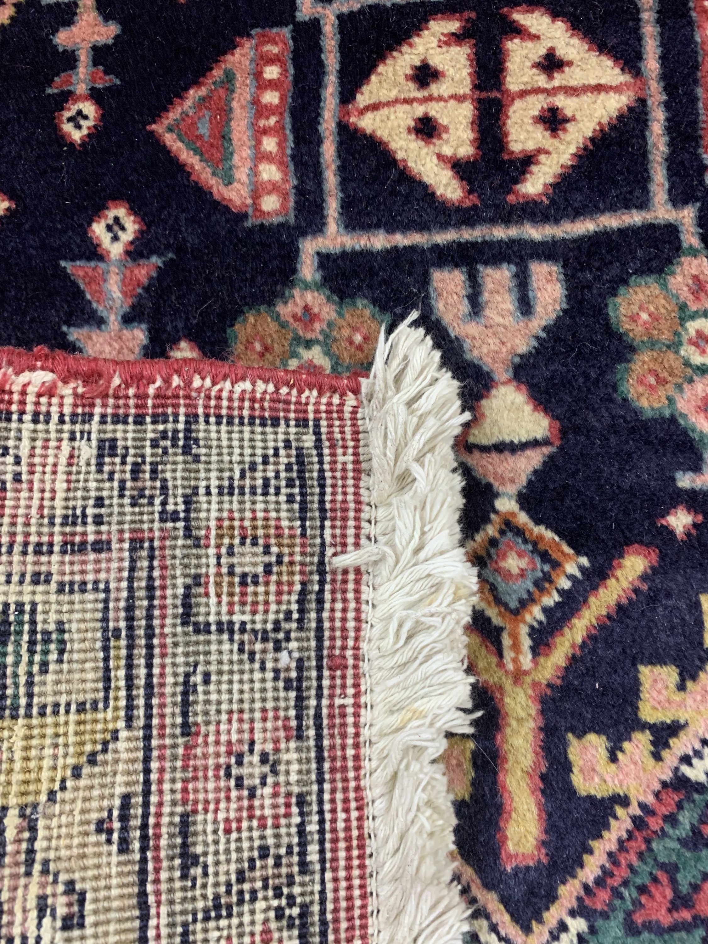 Detail e: Meschgin alt, Persien, Mitte 20.Jhd, Wolle auf Baumwolle, ca. 380 x 110 cm, gereinigt, EHZ: 2
