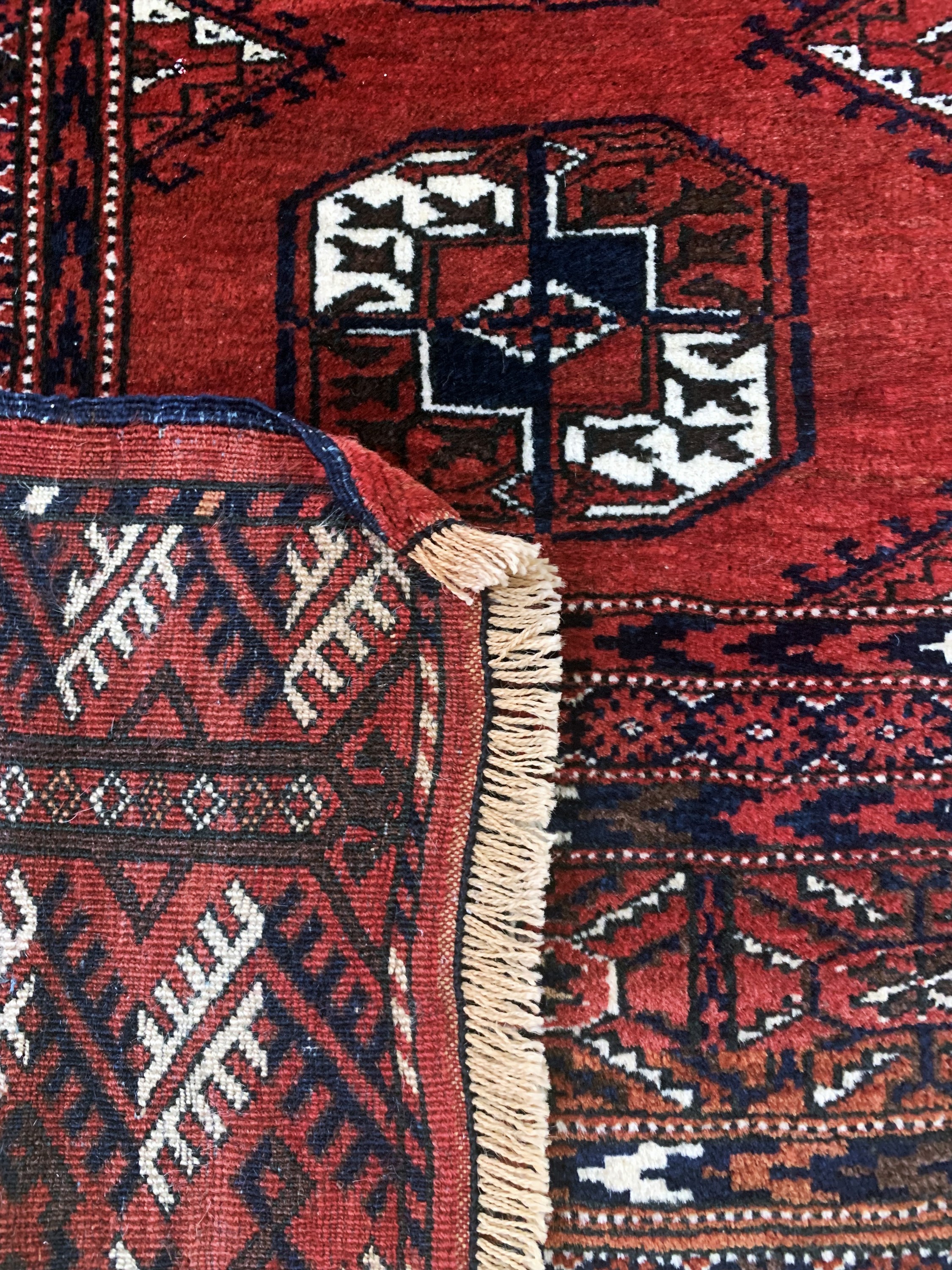 Detail h: Buchara alt, Rußland, Mitte 20.Jhd, Wolle auf Wolle, ca. 295 x 205 cm, gereinigt, EHZ: 2