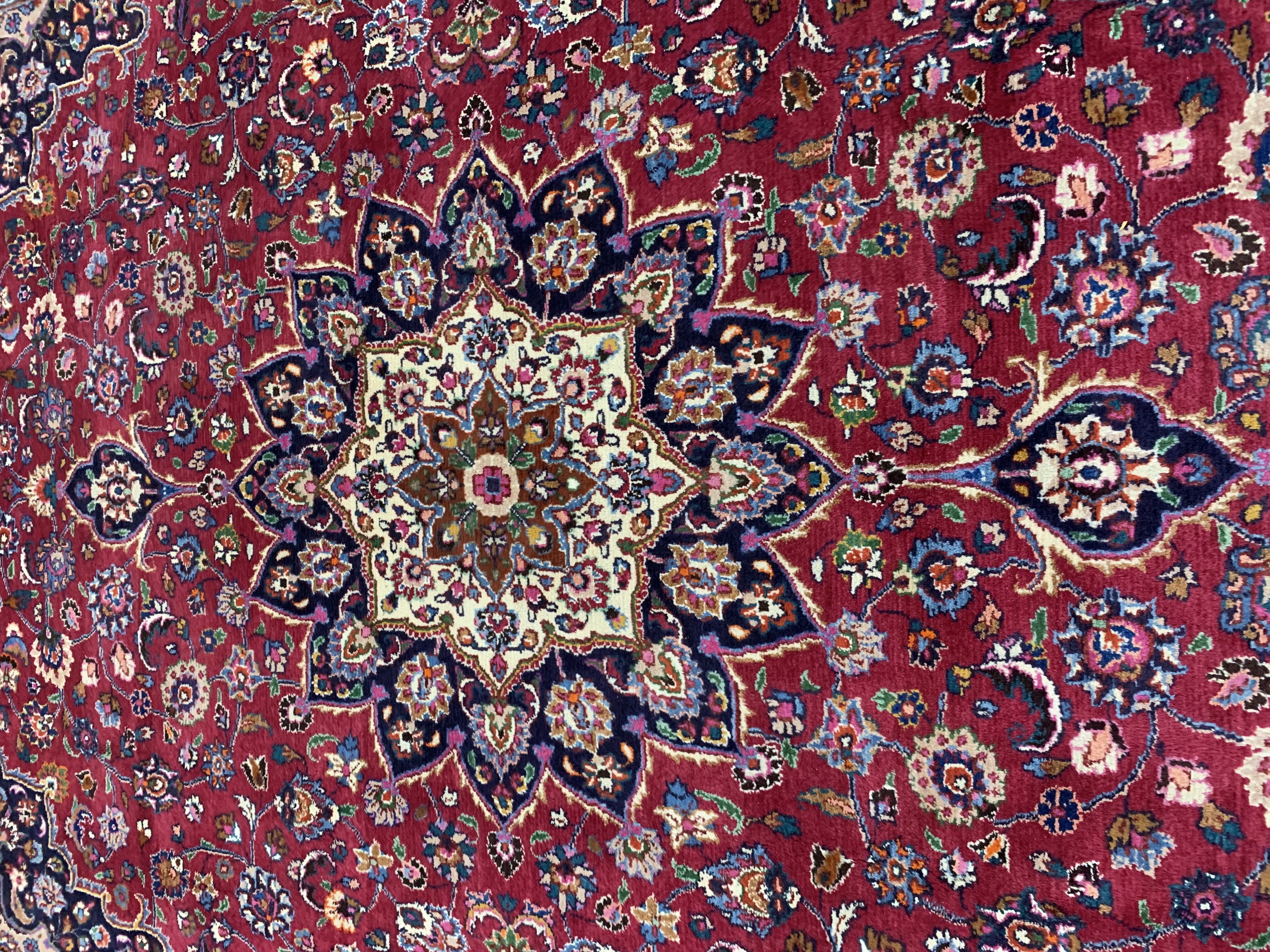 Detail d: Mesched alt Persien, signiert"Panahi", Mitte 20.Jhd, Wolle auf Baumwolle, ca. 340 x 248 cm, gereinigt, EHZ: 2