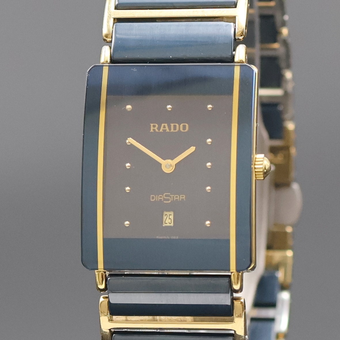 Detail a: RADO DiaStar Armbanduhr Referenz 160.0281.3N, Schweiz um 2000, quarz, verg. Gehäuse inkl. Gliederband m. dopp. Faltschl., Keramik- ...