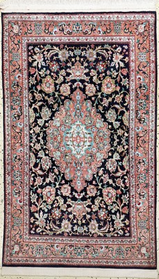 Image Ghom Seide fein, Persien, Ende 20.Jhd, reine Naturseide, ca. 125 x 77 cm, gereinigt, ...