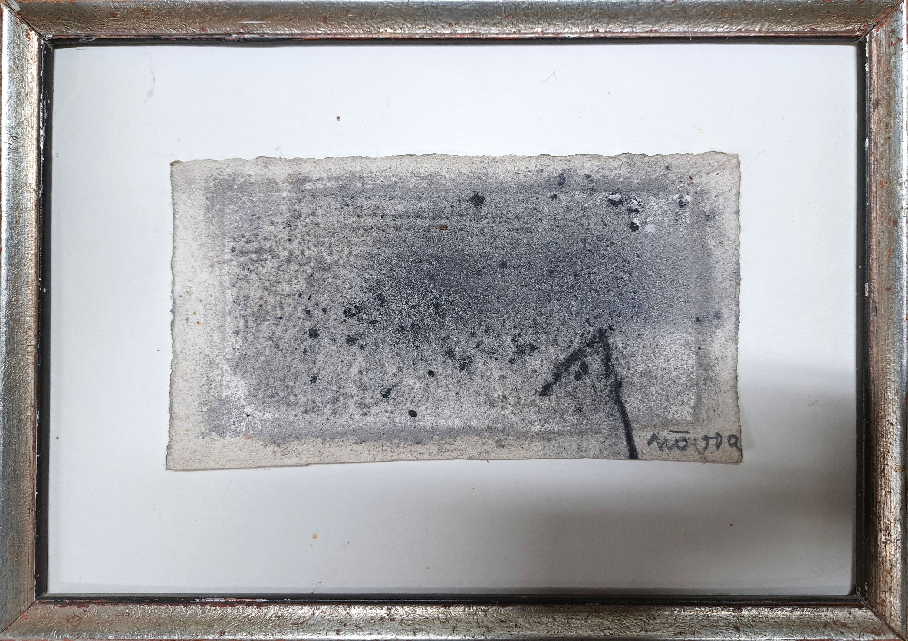 Detail k: Leopold Novoa, 1919 Salcedo-2012 Nogent-Sur -Marne, Mischtechnik auf Papier, ohne Titel,um 1987, Staub bzw. zerstoßenes Gestein als Pigment eine ...