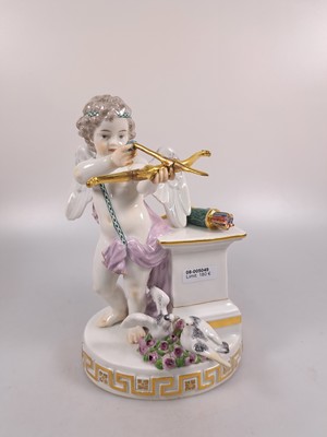 26968920a - Porzellanfigur, Meissen, um 1890, Amor mit Pfeil und Bogen, Entwurf M.V. Acier, ...
