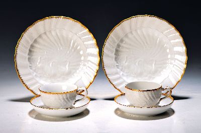 Image 26968931 - Zwei Gedecke, Meissen, Schwanenservice, 2. Hälfte 20. Jh., zwei unterschiedliche ...