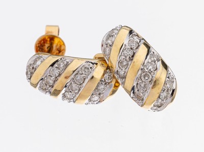 Image 26968975 - Paar 14 kt Gold Brillant-Ohrstecker, GG/WG 585/000, 32 Brillanten zus. ca. 0.64 ct ...