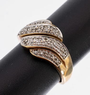 Image 26968986 - 9 kt Gold Diamant-Ring, GG/WG 375/000, 40 Diamanten zus. ca. 0.30 ct ...