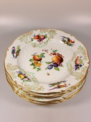 26969208b - 6 flache Teller, Meissen, um 1924-34, Pfeifferzeit, 1. Wahl, Porzellan, reliefiert und ...