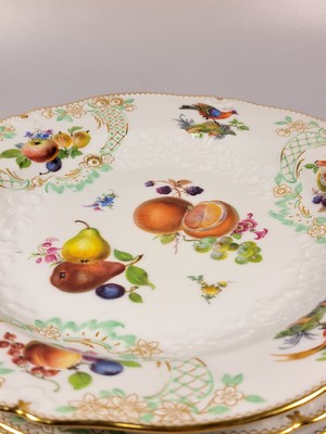 26969208g - 6 flache Teller, Meissen, um 1924-34, Pfeifferzeit, 1. Wahl, Porzellan, reliefiert und ...