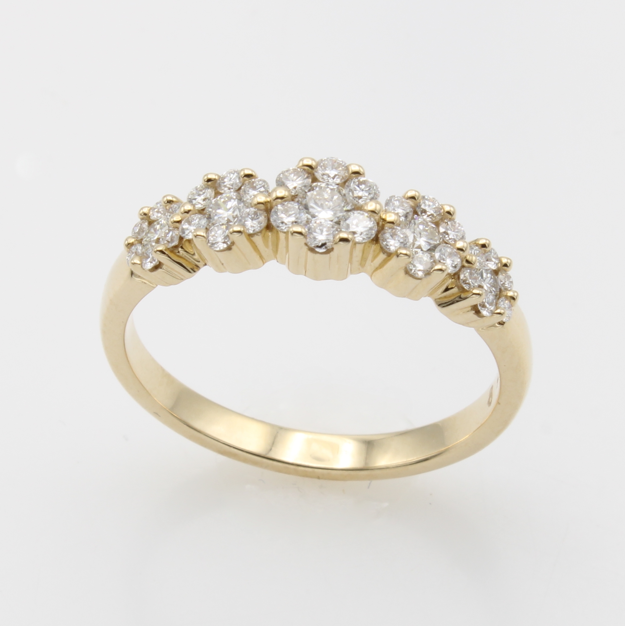 Image 26969390 - Ring mit Brillanten, GG 585/000, 35 Brill. zus. ca. 0.50 ct Weiß/si, RW ca. 54 ...