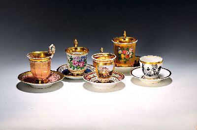 Image 26969352 - 5 Tassen mit Untertassen, deutsch, um 1850-60 , Biedermeier, Porzellan, 1x KPM Berlin, ...
