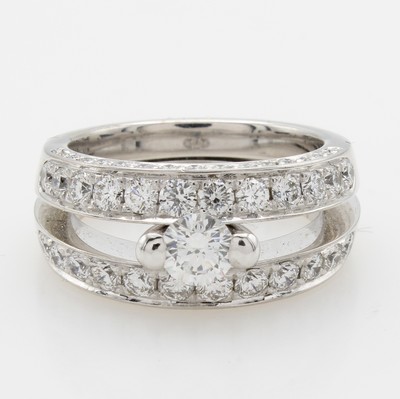 26969395b - Massiver Ring mit Brillanten, WG 750/000, Mittelstein ca. 0.42 ct und 58 Brill. zus. ca. ...