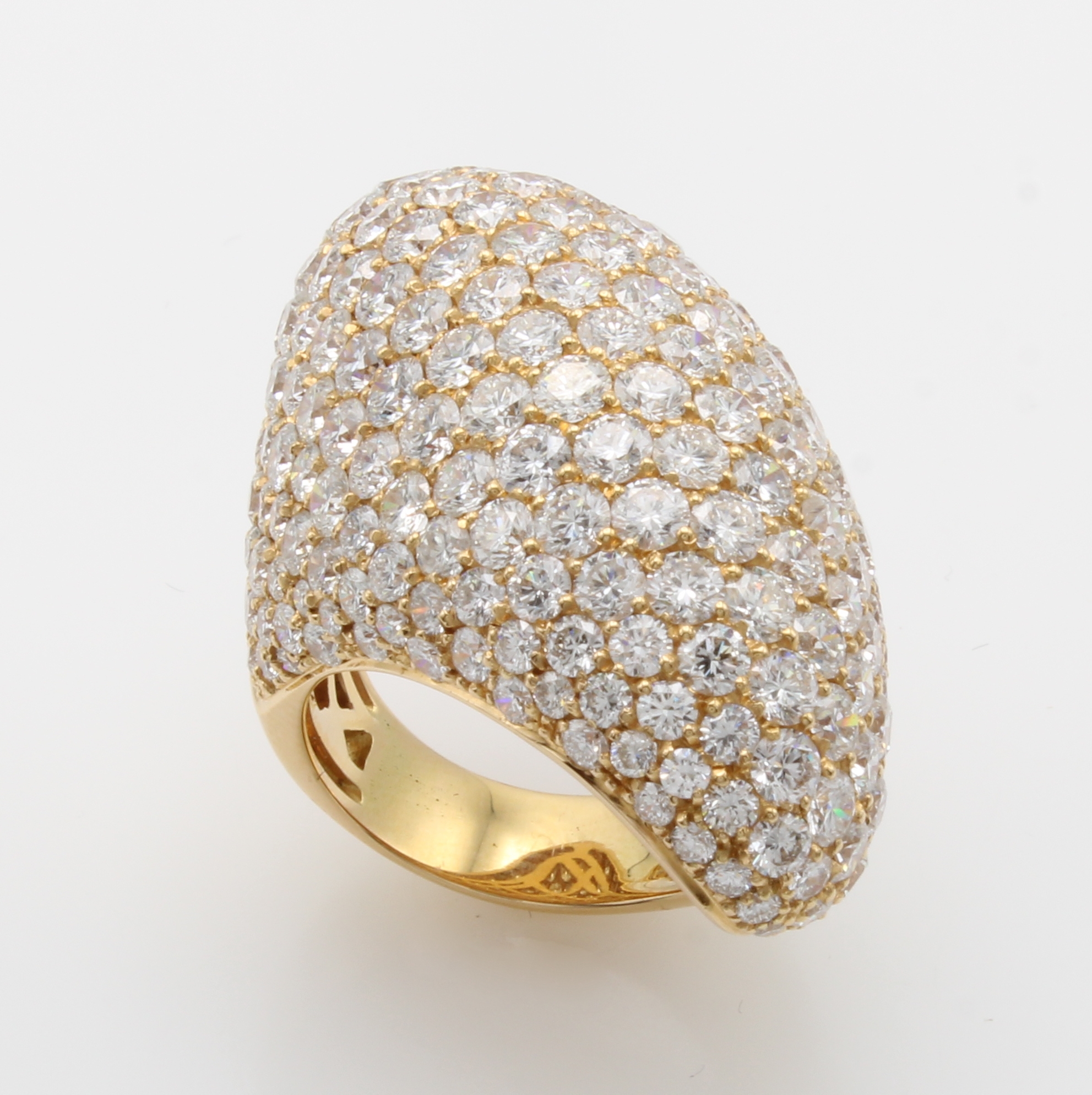 Image 26969402 - Ring mit Brillanten, RoséG 750/000, 189 Brill. zus. ca. 14.83 ct feines Weiß/si, ...