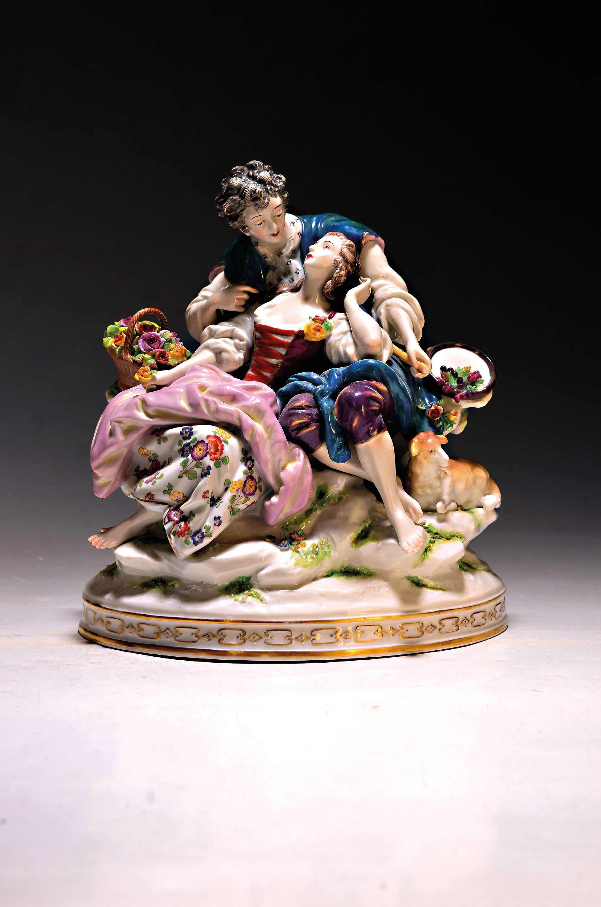 Image 26969406 - Große Porzellanfigurengruppe, Volkstedt Thüringen, um 1900, Schäferpaar, Korb mit ...