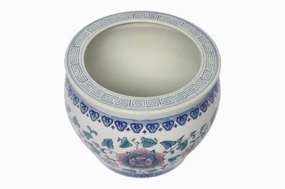 26969461a - Fishpot bzw. Fischbecken, China, Keramik, umlaufend mit Lotusblüten u. ...