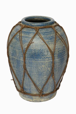 Image Balustervase, Terracotta, blau u. ockerfarben changierend koloriert, netzartiges ...