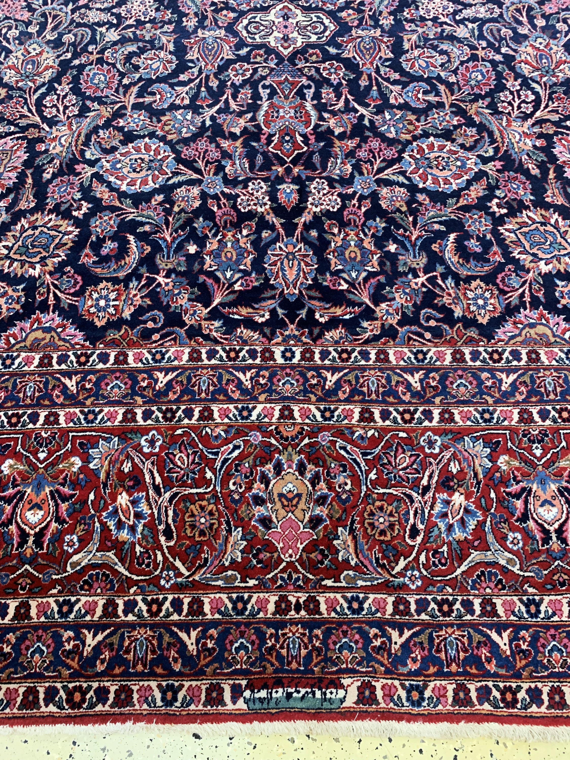 Detail h: Keschan alt fein Persien, signiert"Mousawian", Anfang 20.Jhd, Wolle auf Baumwolle, ca. 445 x 314 cm, EHZ: 2